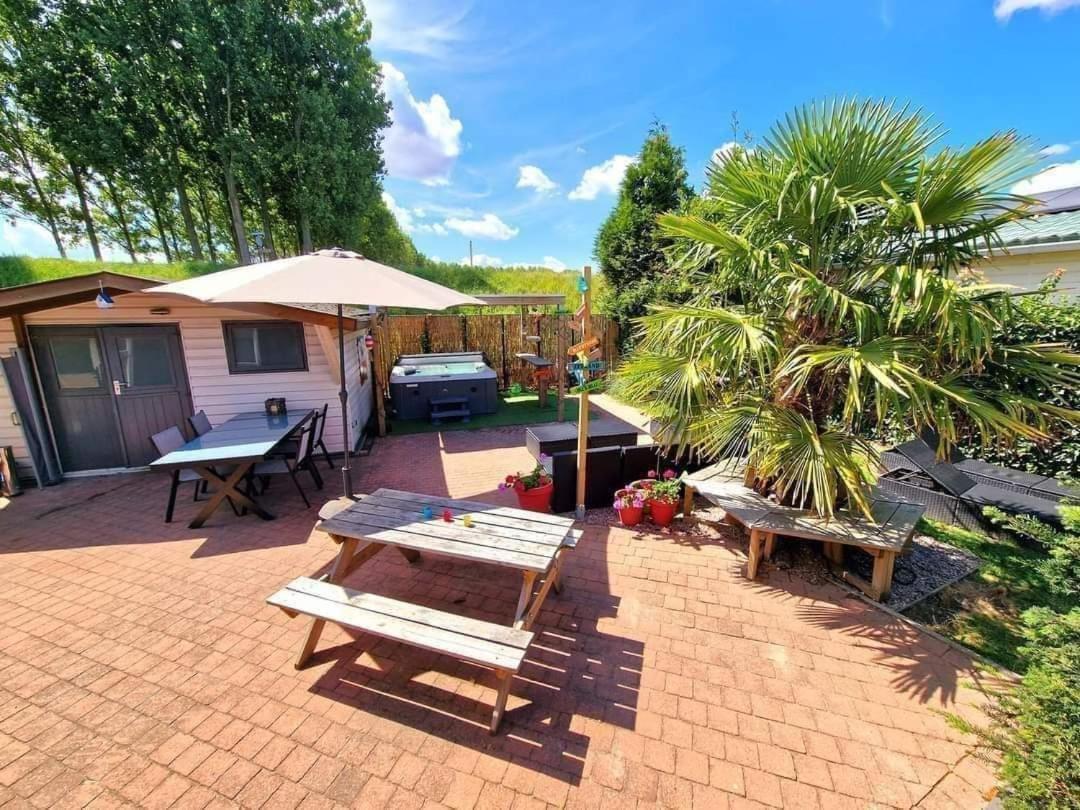 De Corner Van Zeeland Met Jacuzzi ซินท์ อันนาลอนด์ ภายนอก รูปภาพ